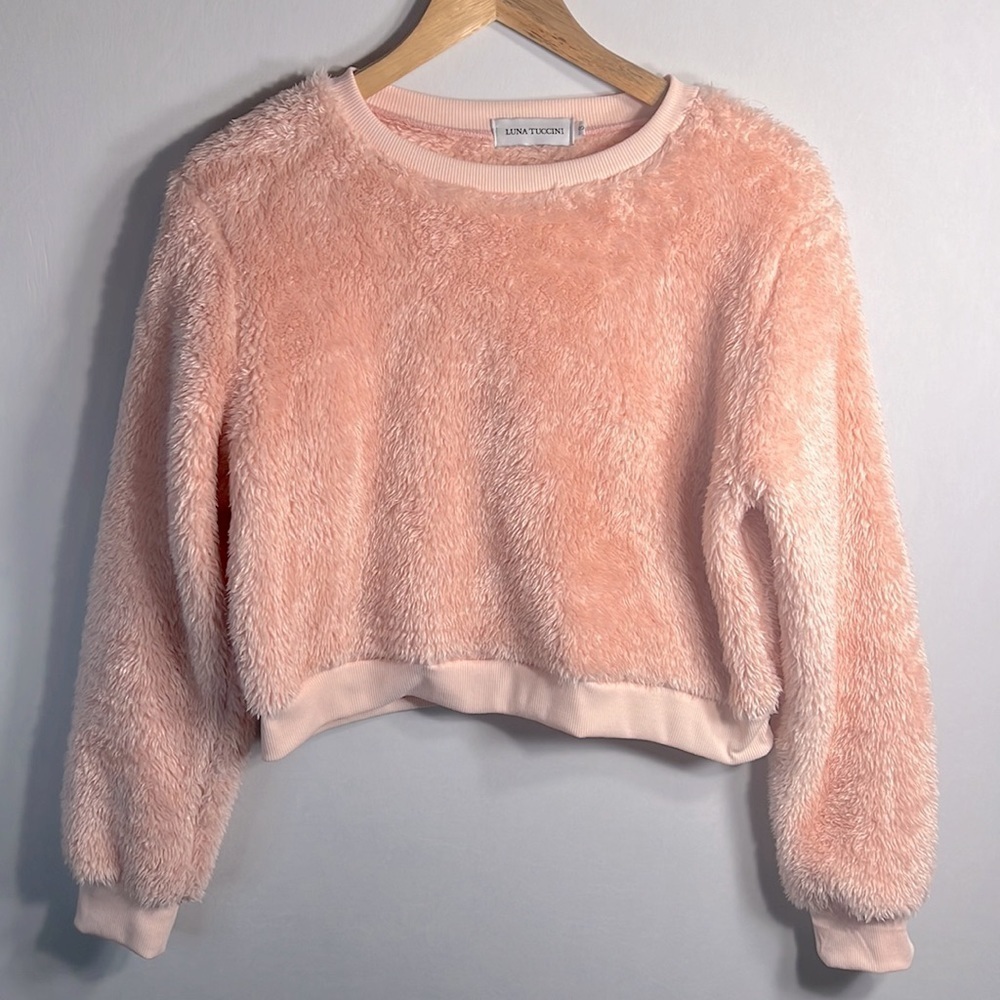 Luna Tuccini Peach Fuzzy Crop Knit Sweater size S